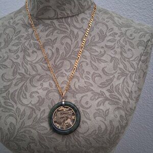 Beautiful Asian Green Jade and Gold Necklace